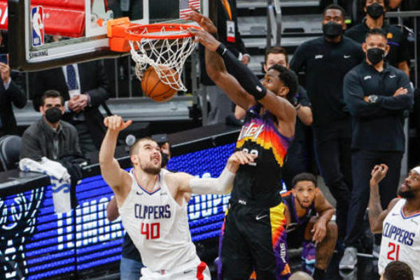 籃球比賽中常見的戰(zhàn)術(shù)有哪些？